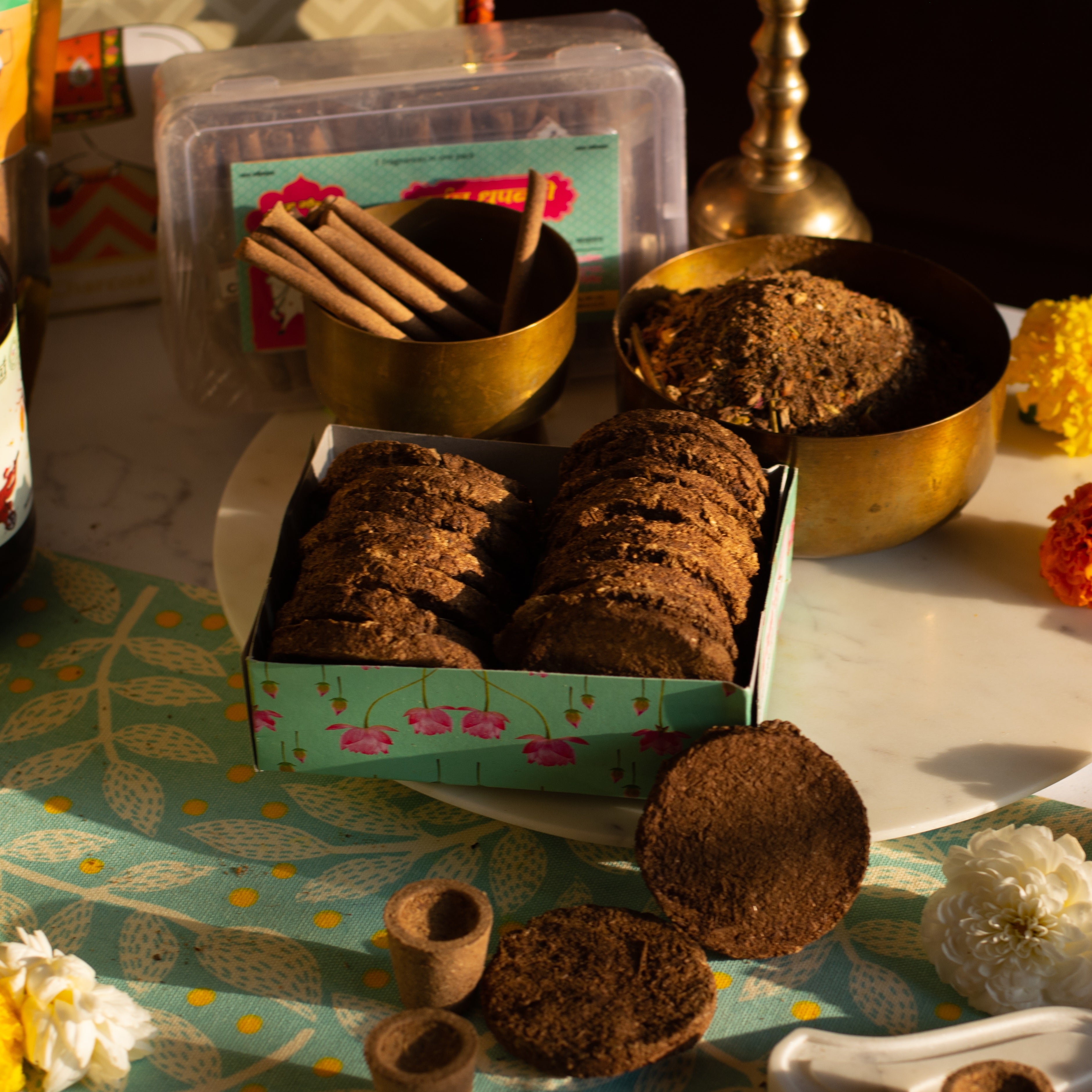 Cow Dung Product Box (Dung Cake, Dhoopbatti, Samagri & Sambrani Cups)